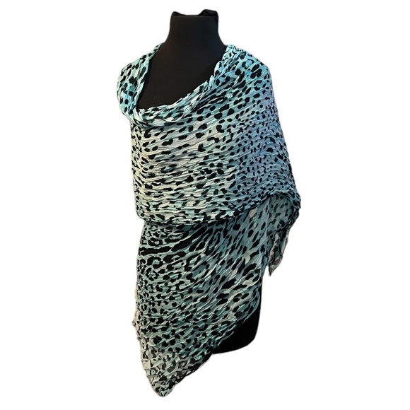 NWT DOLCE & GABBANA Green Leopard Print - Picture 2 of 8